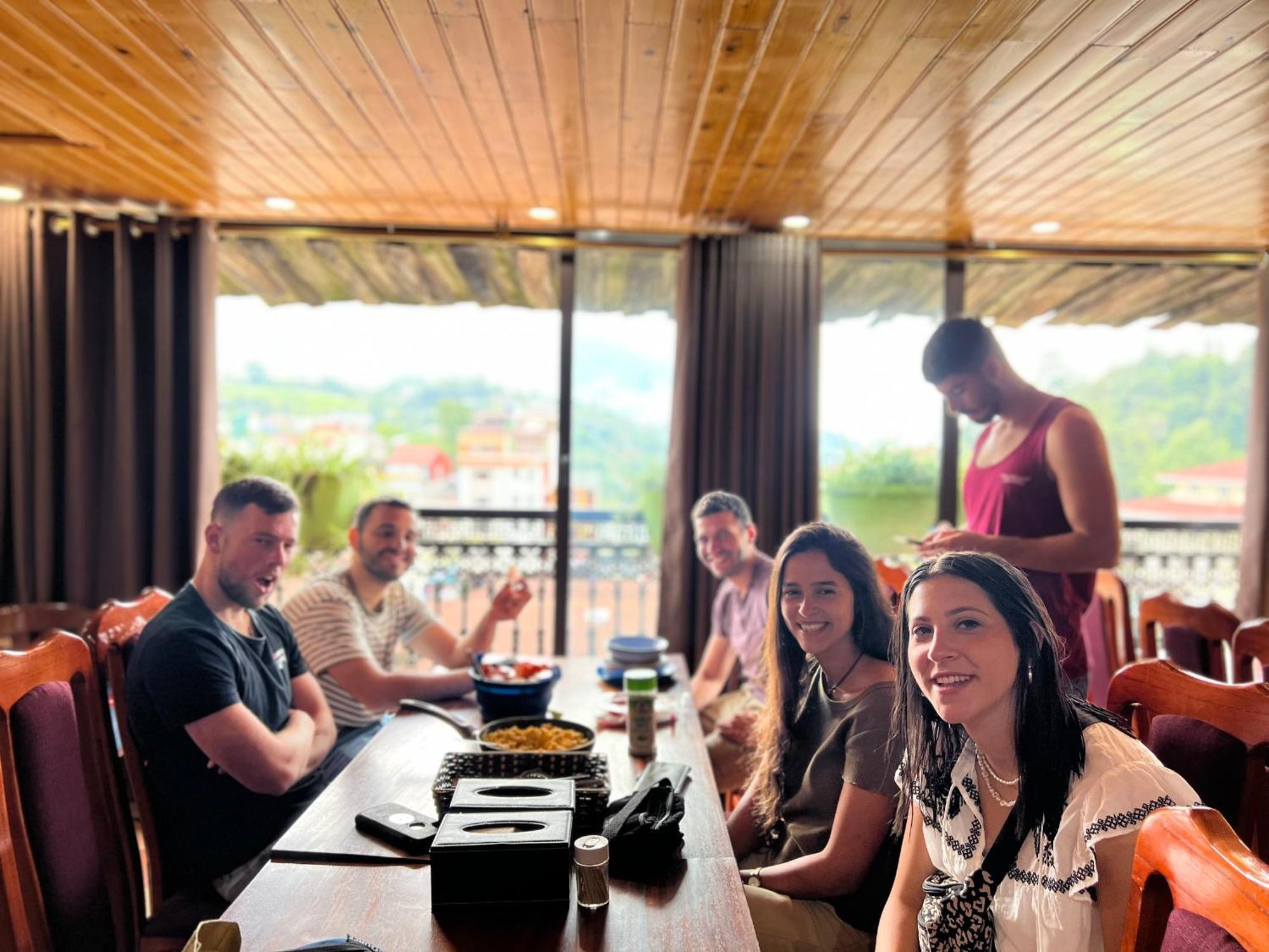 Sapa Full House Hotel Εξωτερικό φωτογραφία